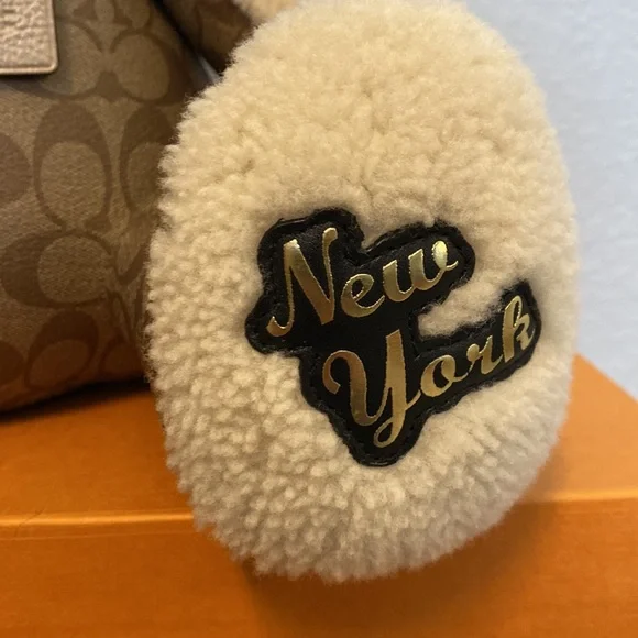 Coach Monogram Canvas Teddy Bear - Limited Edition - New York - Picture 7 of 12
